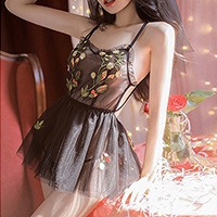 고운 자수 웨딩룩